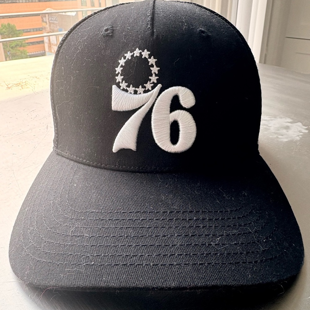 Philadelphia 76ers Hat (unisex)